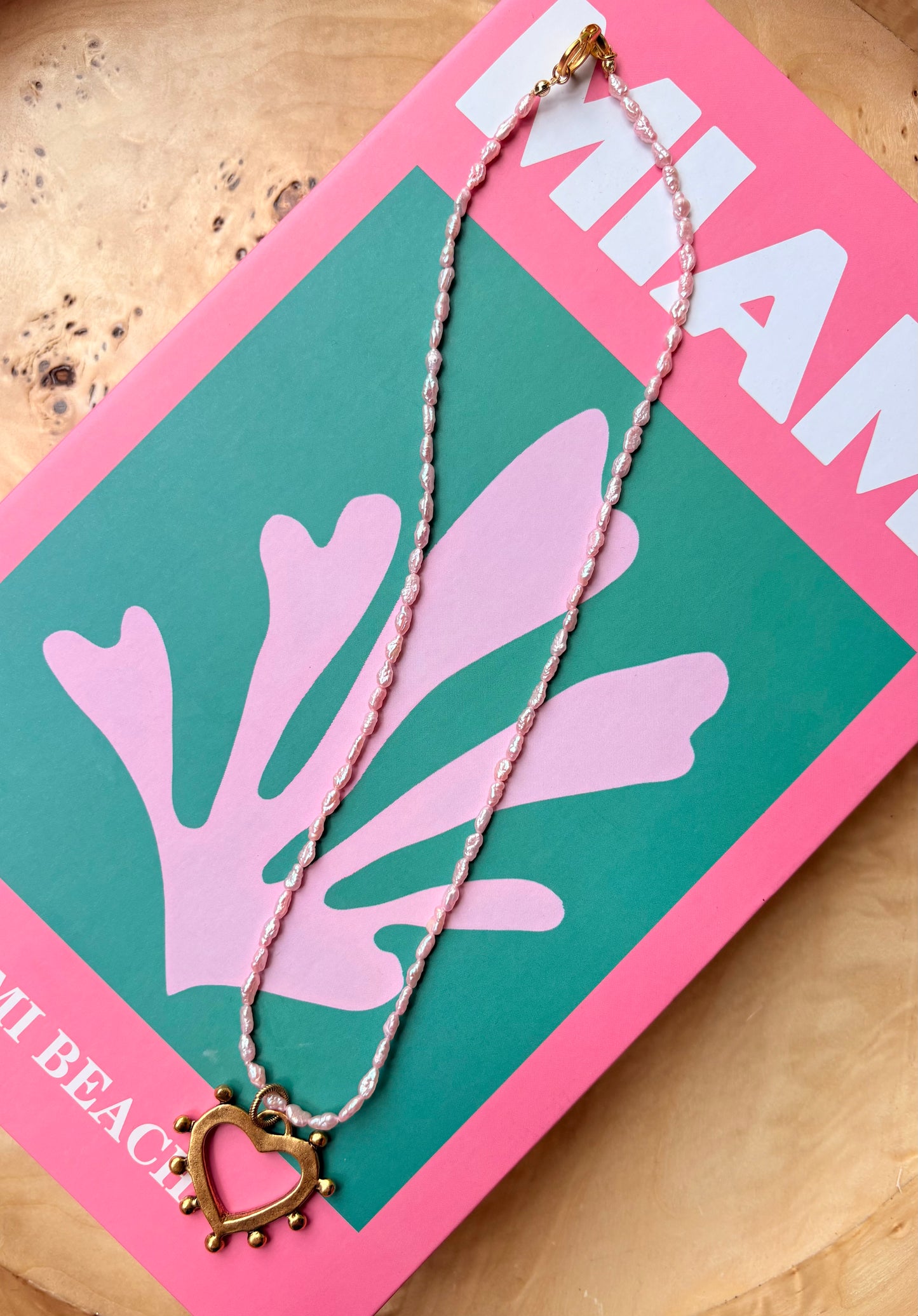 Georgia Necklace - Baby Pink