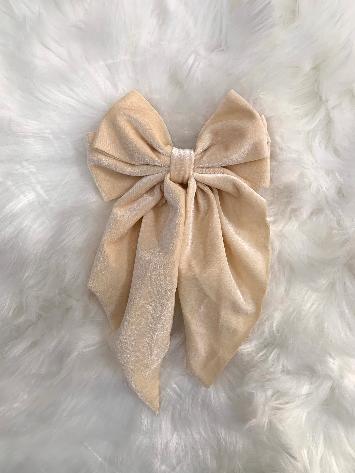 Velvet Butterfly Cip Bow