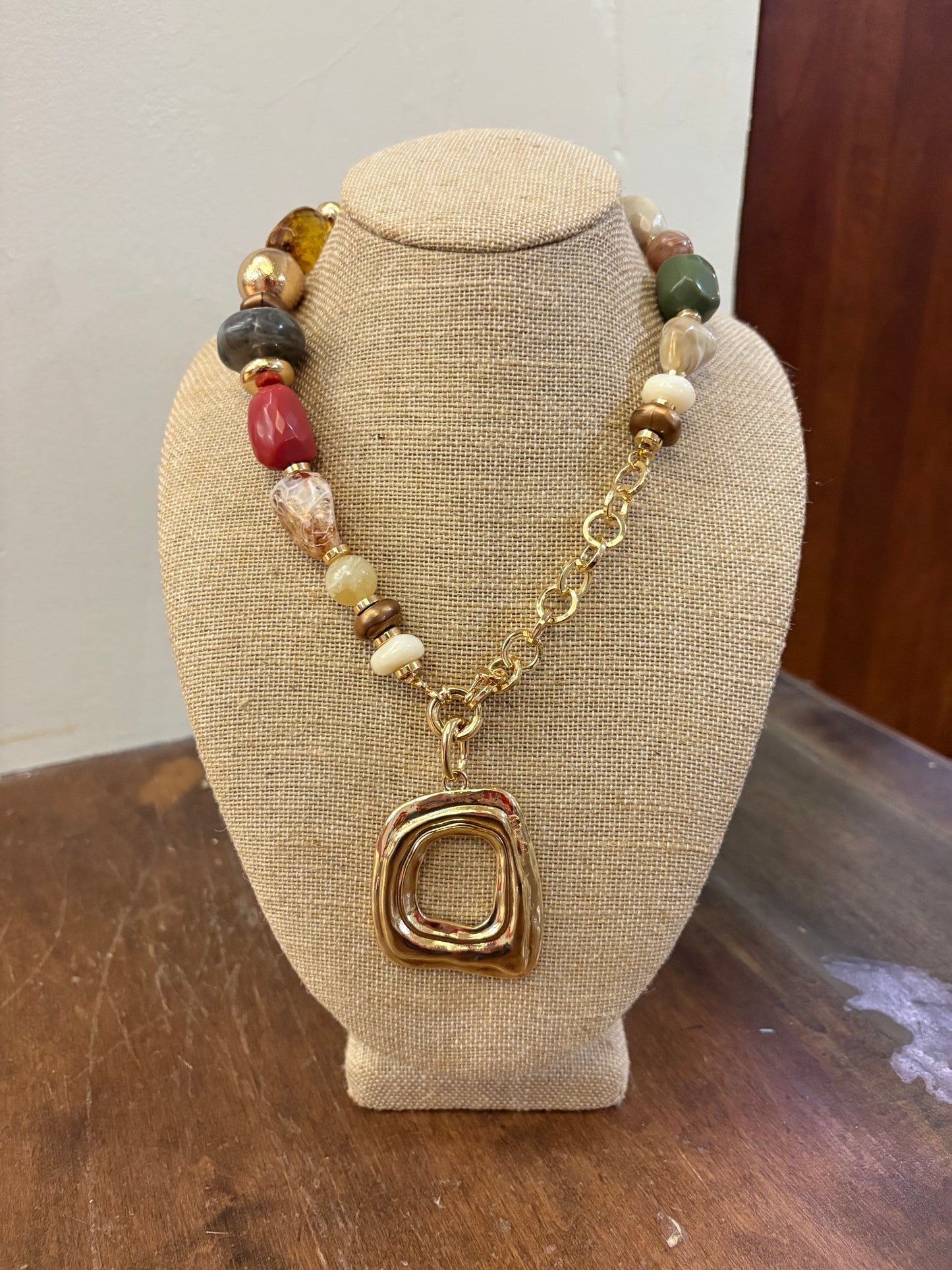 Montana Geometric Charm Marble Stone Necklace